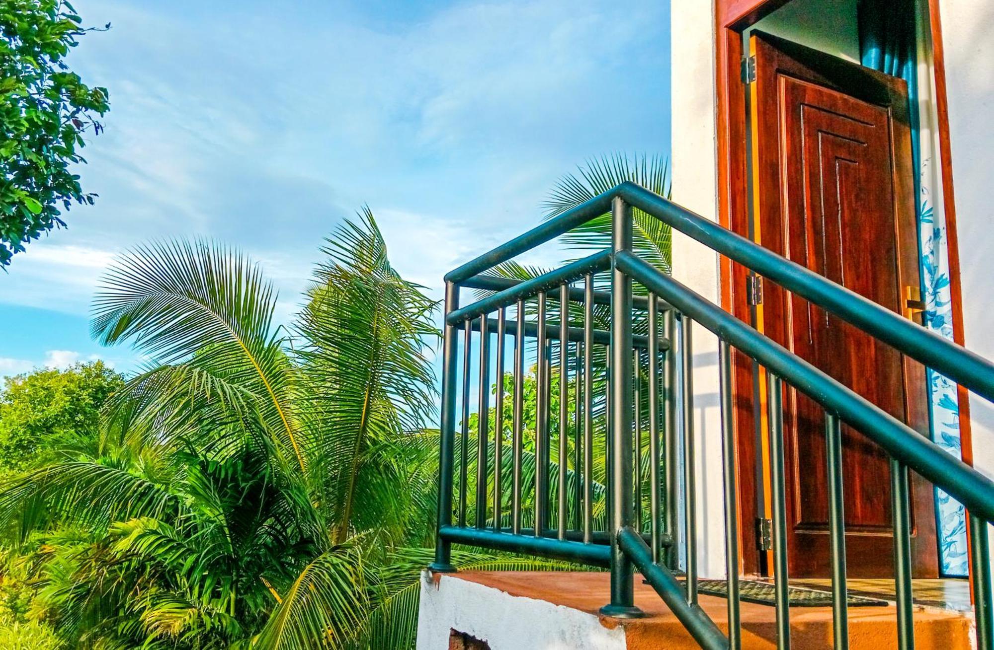 Dew Ashi Homestay Сигирия Экстерьер фото