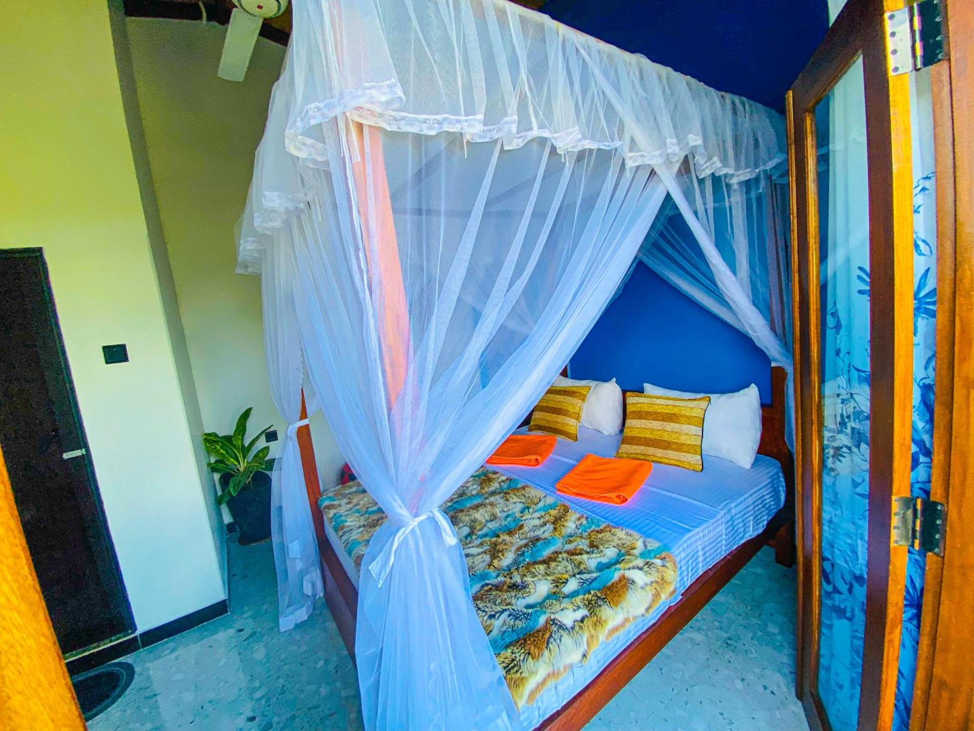 Dew Ashi Homestay Сигирия Экстерьер фото